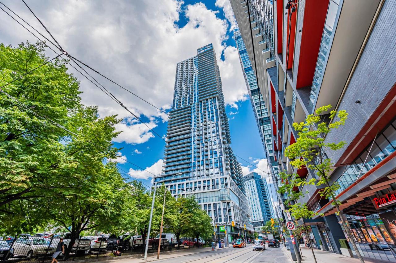 Luxury 2 Bedroom Condo High Floor Close To Eaton Center Toronto Eksteriør bilde